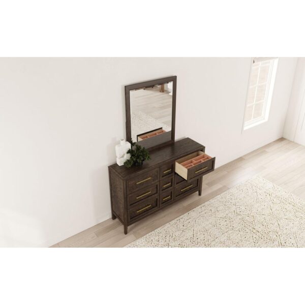 Bryson Dresser - Image 3